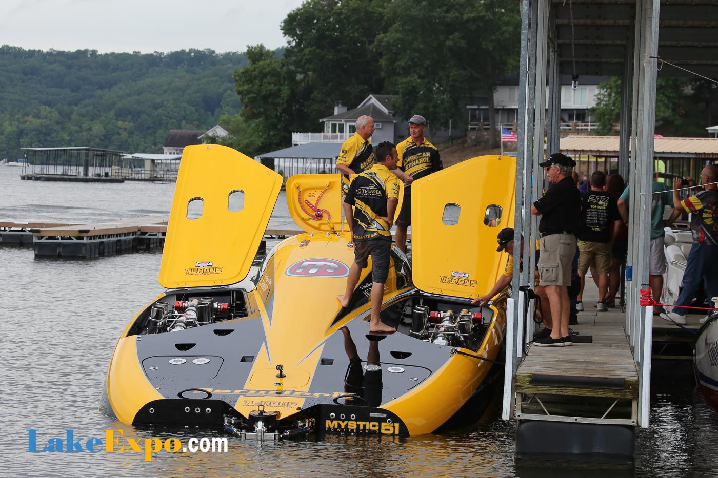 Shootout Boats In The Pits-89.jpg